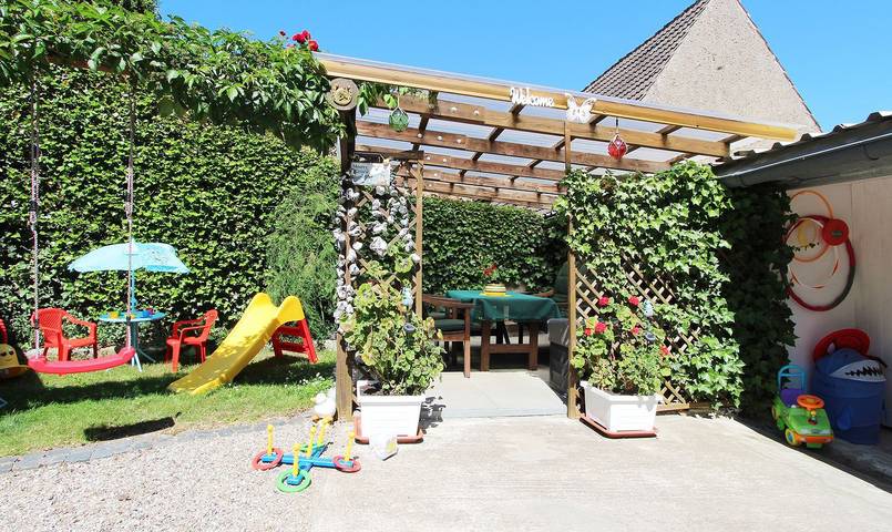 Ferienwohnung für 5 Personen, mit Terrasse und Garten