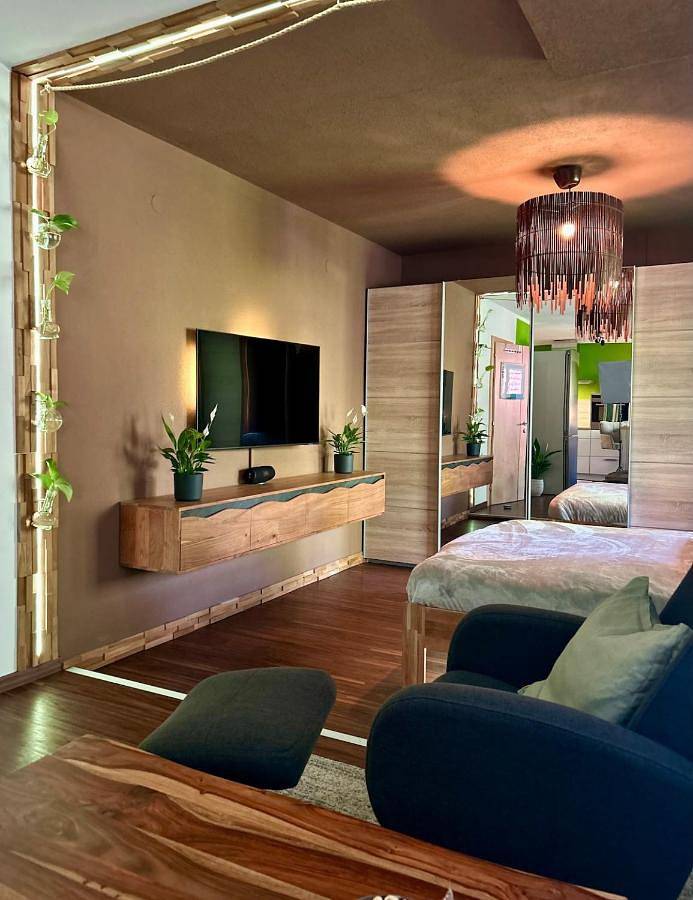 Ferienwohnung für 2 Personen, mit Ausblick und Garten sowie Pool, mit Haustier - 1