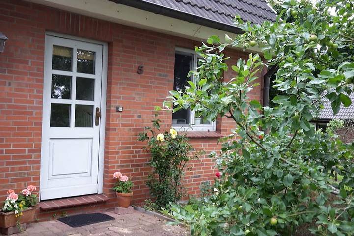 Ferienhaus für 3 Personen, mit Garten in Hohn