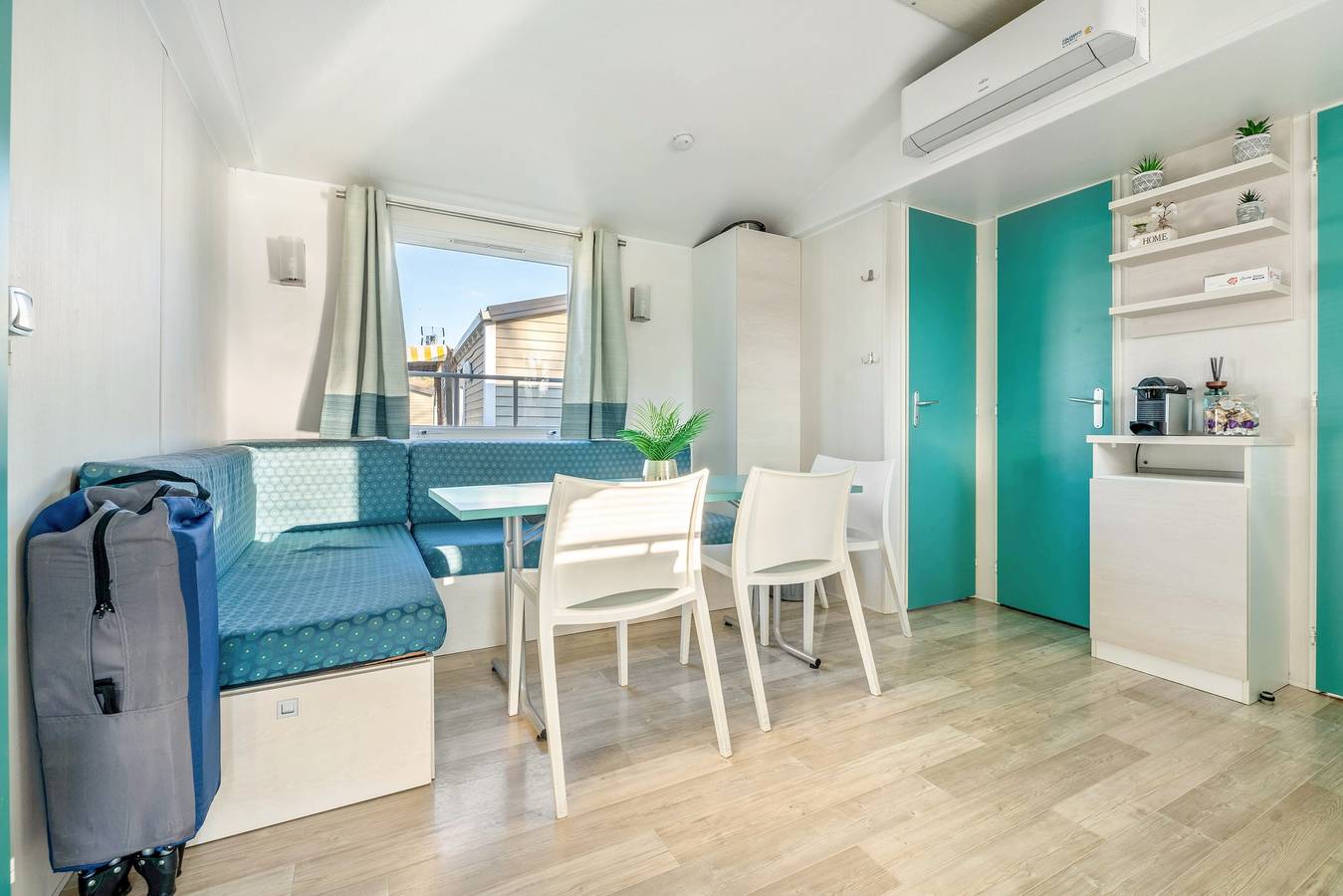 Air-conditioned Mobile Home with 3 Bedrooms - 4 Stars in Châteauneuf-de-Galaure, Valence region