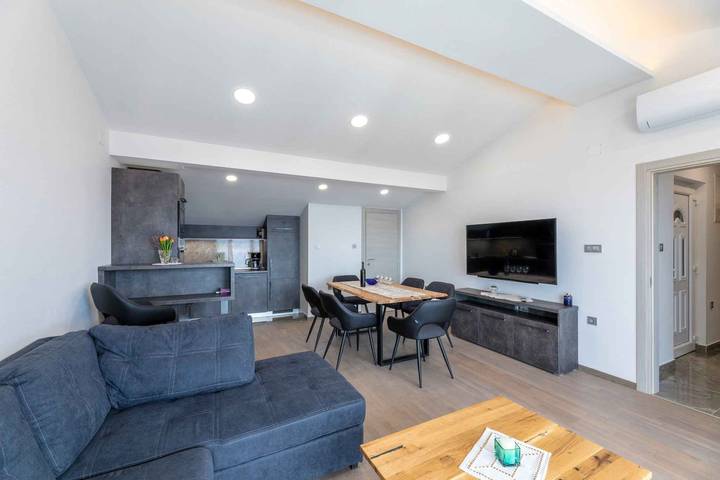 Ganze Ferienwohnung, Ferienwohnung modern eingerichtet in Strandnähe in Crikvenica, Primorje-Gorski Kotar