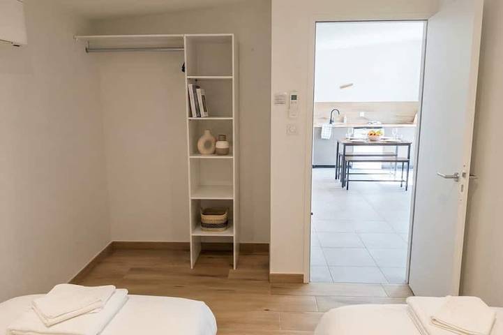 Cozy 2-bedroom house Les Epesses with AC in Les Epesses, Valle del Loira