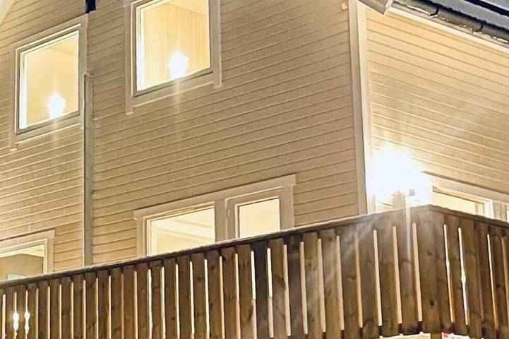 Ferielejlighed for 6 personer, med have og jacuzzi, husdyr tilladt i Lofoten