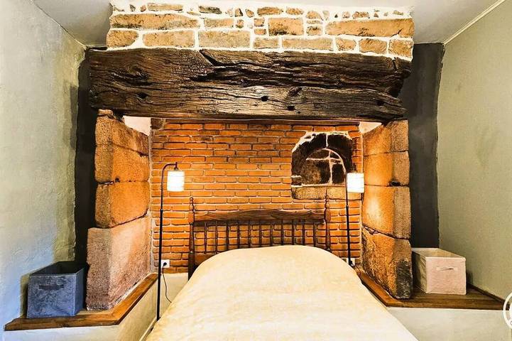 Location de vacances pour 2 personnes, avec Terrasse à Lanteuil - 2
