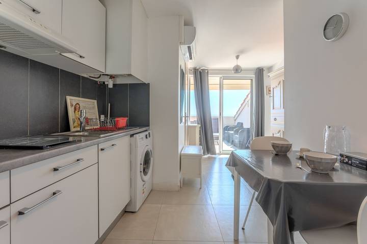 Geheel appartement, Appartement 'Evasion Maritime' met zeezicht, Wi-Fi en airconditioning in Frejus, Middellandse Zeekust (Frankrijk)