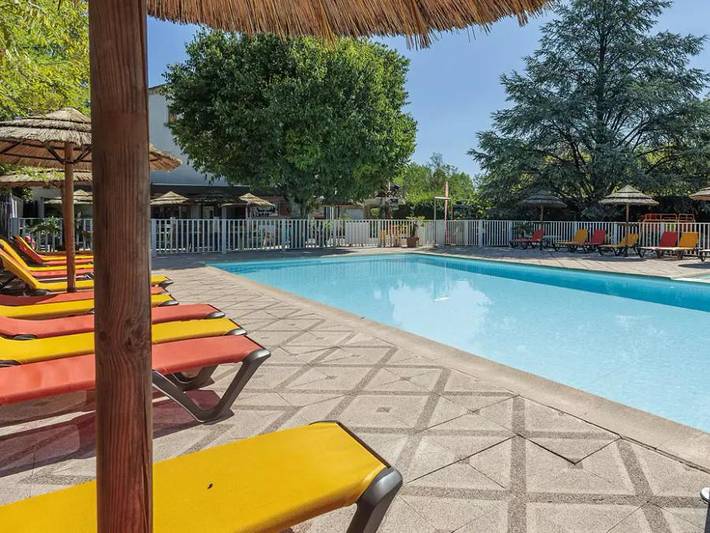 Camping pour 4 personnes, avec bassin pour enfant à Ruoms