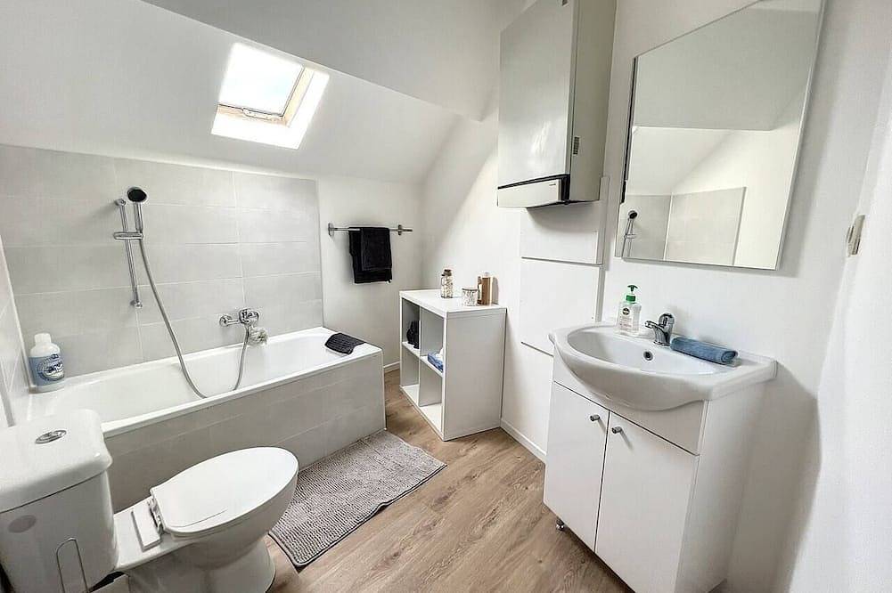 Geheel appartement, Station 173 E Bruxelles-charleroi-airport in Ransart, Charleroi