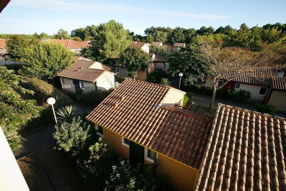 Pleasant Maisonnette 2/4 pers in residence with swimming pool. in Soustons, Côte d’Argent