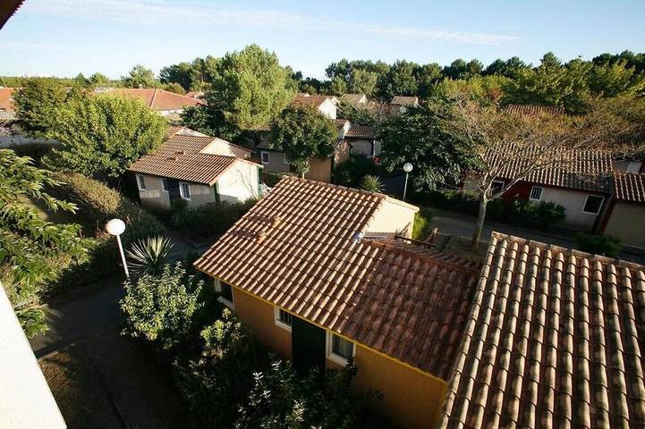 Pleasant Maisonnette 2/4 pers in residence with swimming pool. in Soustons, Côte d’Argent