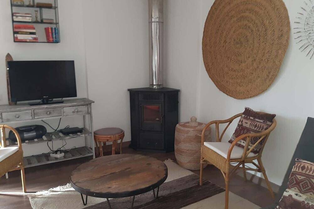 Large studio, between sea and mountains, on the Costa Dorada. in el Perelló, Costa Dorada