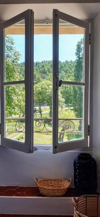 Gîte pour 2 personnes, avec Terrasse ainsi que Jardin et Vue à Puimoisson - 4