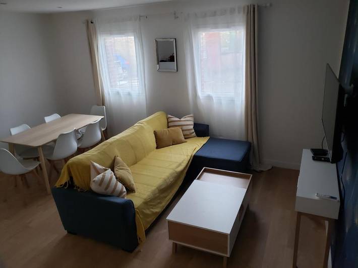 Location de vacances pour 6 personnes, adapté aux familles dans Chateau De Gaillon