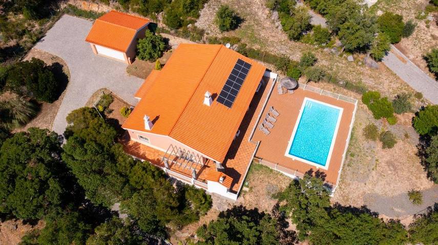 Casa rural para 6 personas, con piscina además de jacuzzi y jardín en Monchique - 4