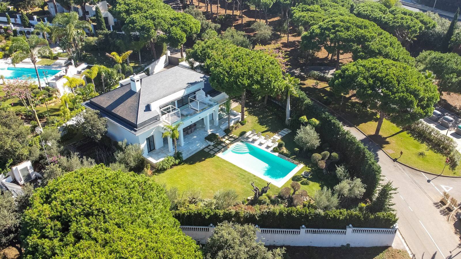 Villa 'Hacienda Las Chapas' con piscina privada, Wi-Fi y aire acondicionado in Hacienda Las Chapas, Marbella
