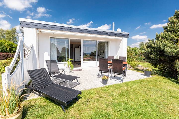 Ferienhaus für 4 Personen, mit Whirlpool und Terrasse sowie Garten und Sauna in Schashagen - 3