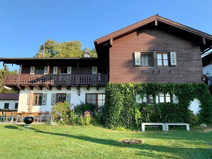 Ferienwohnung für 10 Personen, mit Balkon und Terrasse sowie Garten und Sauna