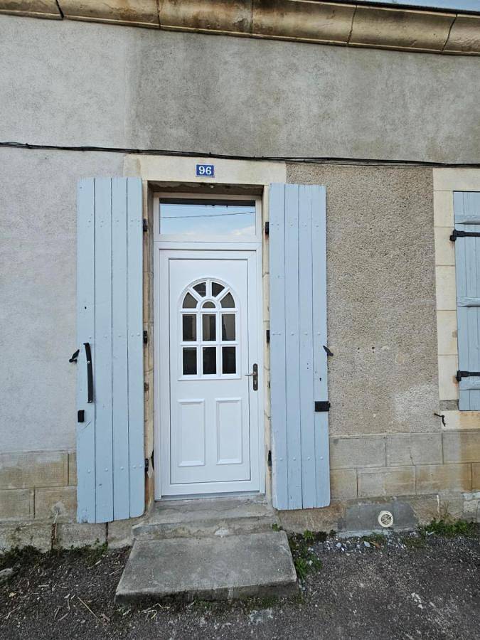 Gîte pour 4 personnes à Lurcy-Lévis - 2