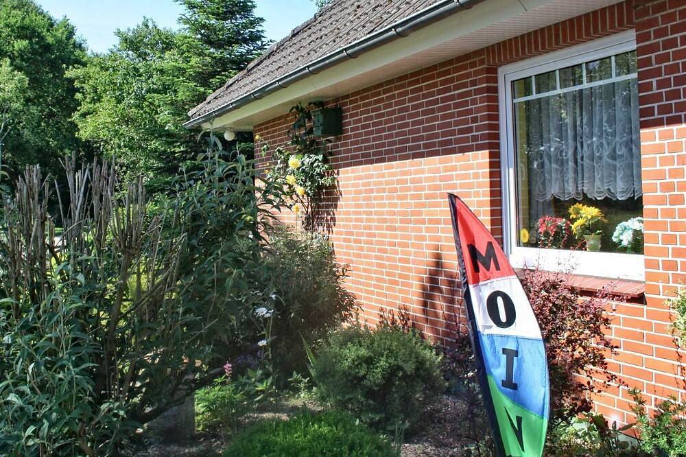 Ganze Wohnung, Ferienhaus - Petersen: Ferienhof mit toller Gastfreundschaft in Großenwiehe, Grünes Binnenland