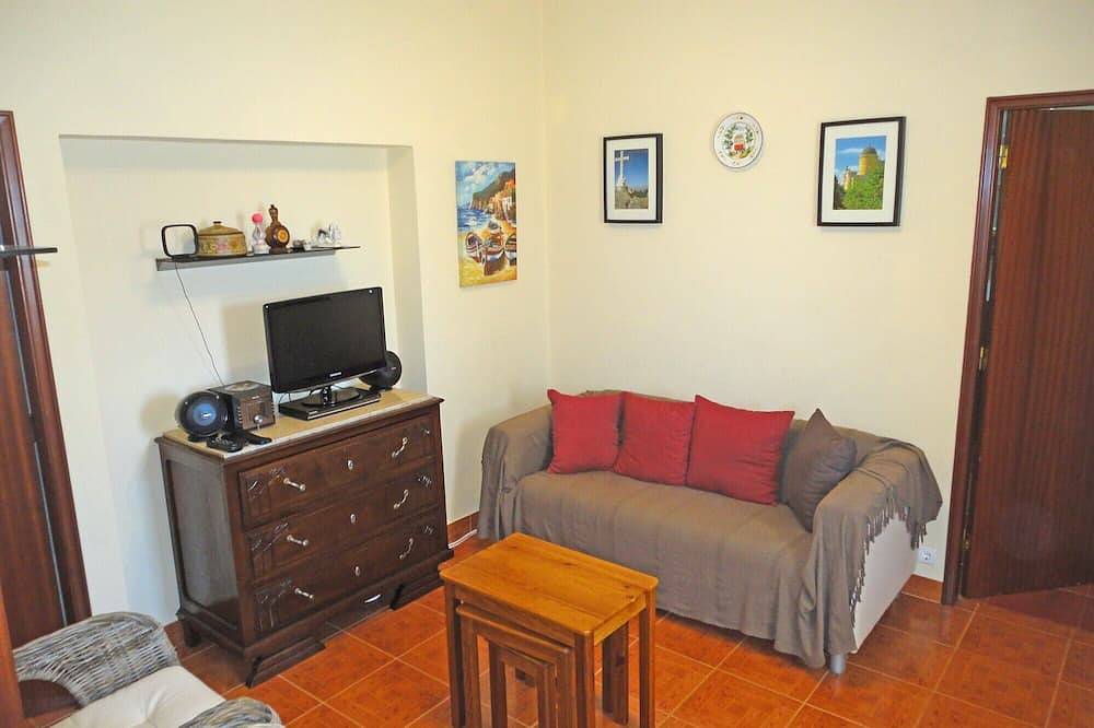 Eigener Garten & Grill, 5 Minuten zum Strand, Praia das Maçãs in Praia das Maçãs, Colares