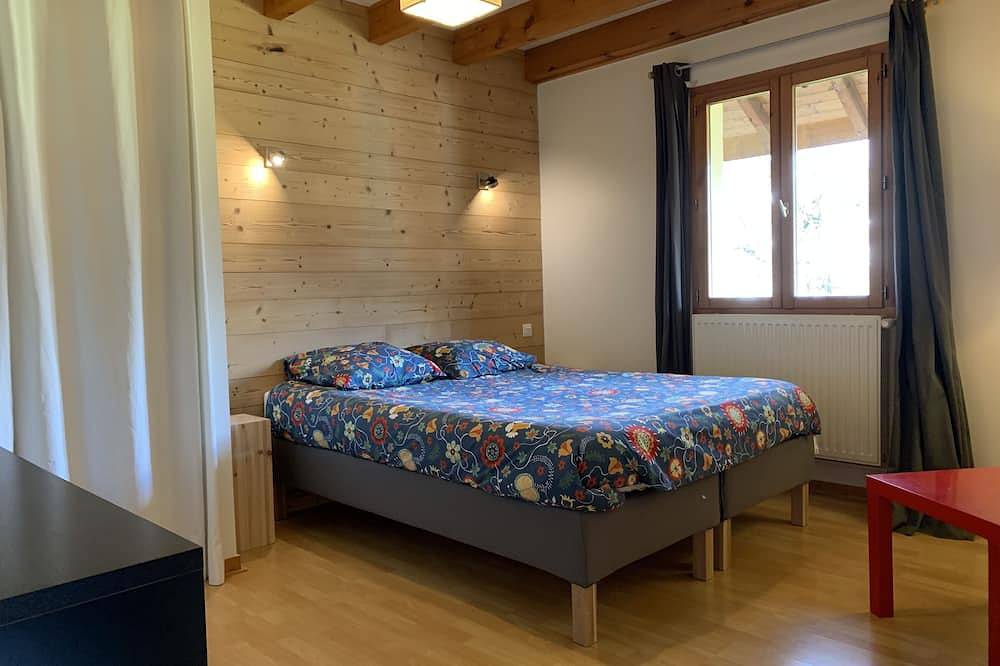 Apartamento entero, Amplio apartamento en el primer piso en el lago de Annecy in Lathuile, Parque natural regional del Macizo de Bauges