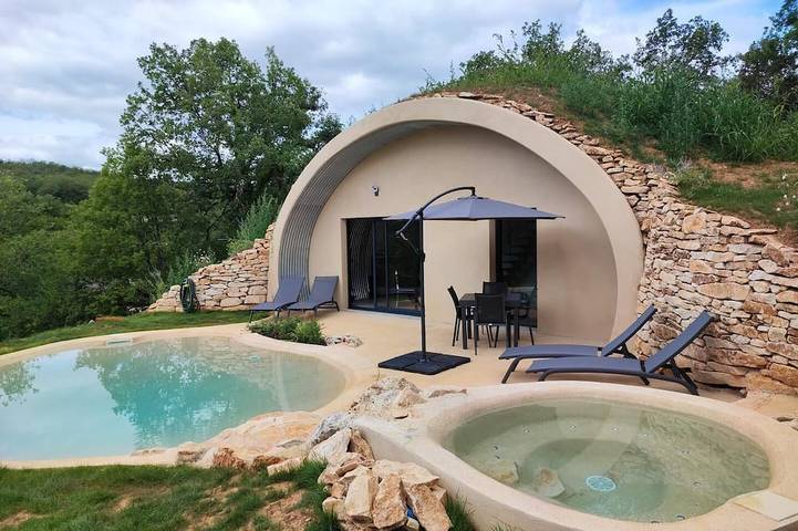 Location de vacances pour 2 personnes, avec Jardin et Sauna à Cazillac