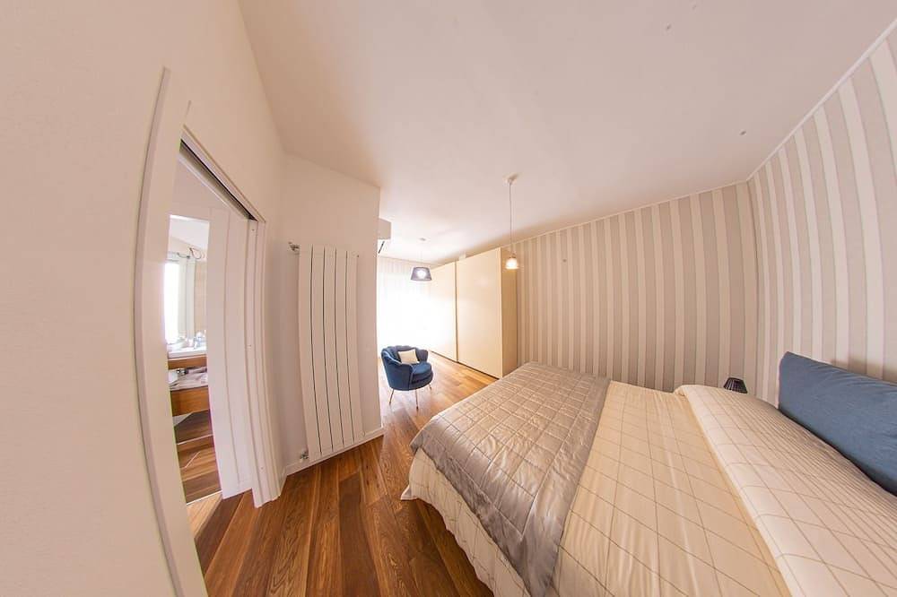 Entire apartment, Figoli guesthouse in Oristano, Campidano