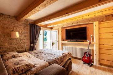 Gîte pour 2 personnes, avec balcon ainsi que jardin et jacuzzi à Enego