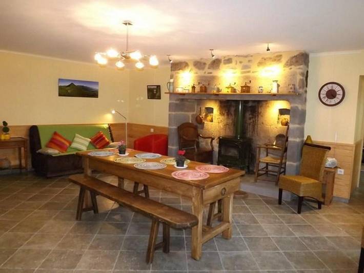 Location de vacances pour 6 personnes, avec Jardin et Piscine à Neussargues-Moissac - 3