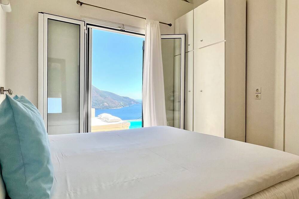 Schöne Villa am Meer 50m mit privatem Pool in Vasiliki, Griechenland