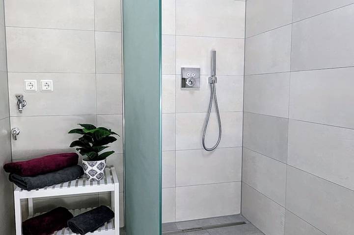 Ferienwohnung für 6 Personen, mit Terrasse in Gotha - 4