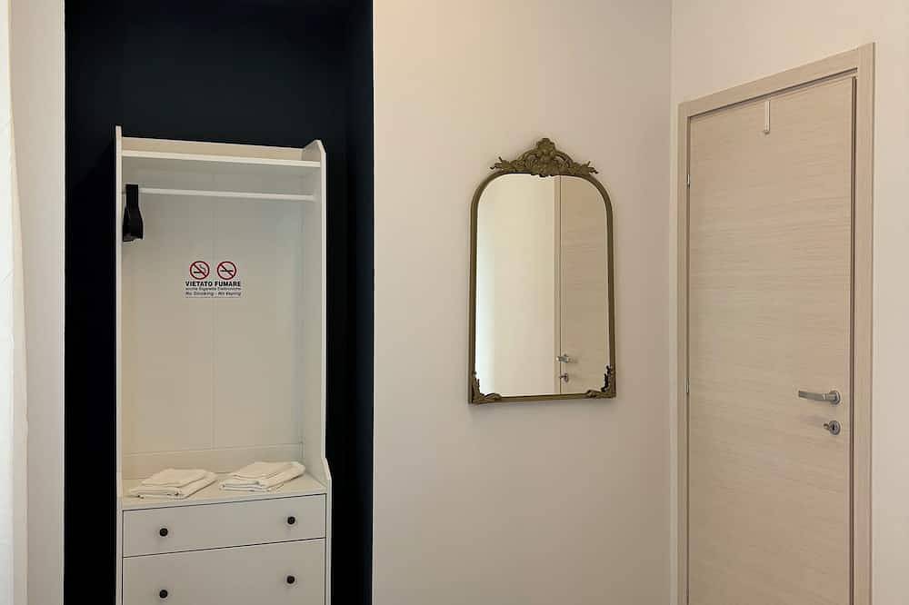 Apartamento entero, Apartment Monza Station I 15 min Milan City Center in Monza, Brianza