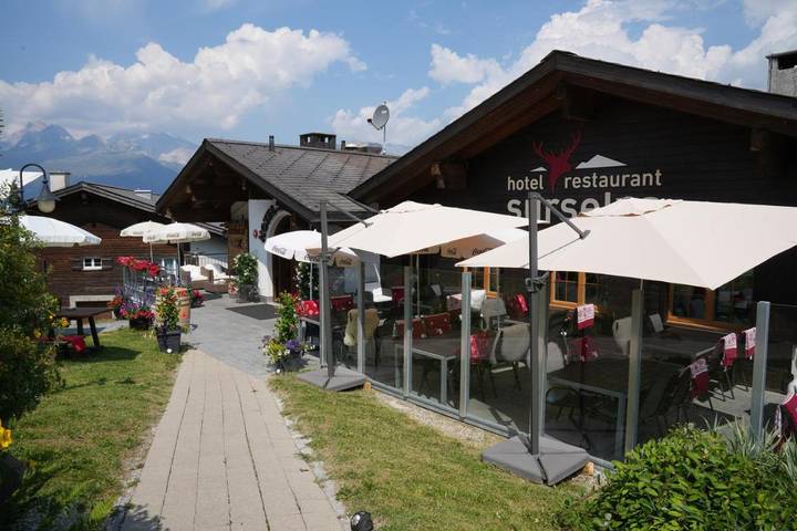 Hotel für 5 Personen, mit Terrasse und Garten in Mundaun