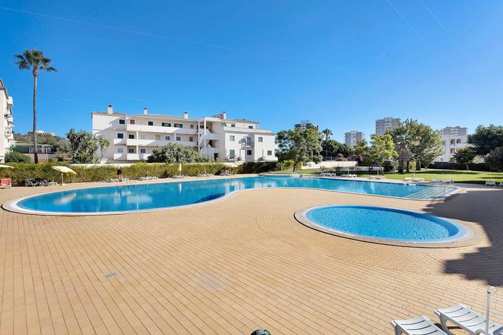 Ferienwohnung für 4 Personen, mit Balkon in Alvor - 2