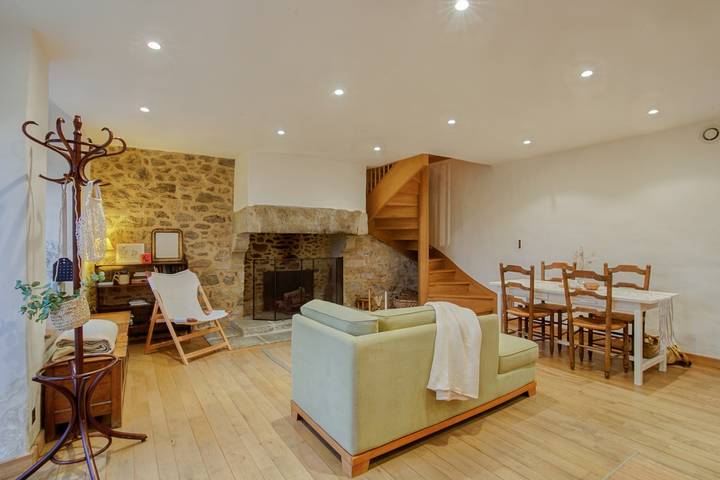 Location de vacances pour 2 personnes, avec terrasse et jardin, animaux acceptés à Saint-Lunaire - 4