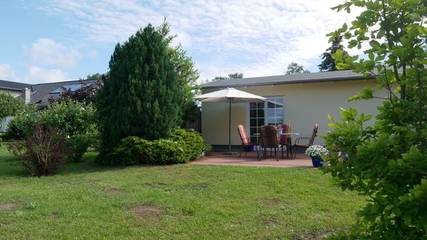 Ferienwohnung für 4 Personen, mit Garten und Terrasse sowie Ausblick in Mölschow