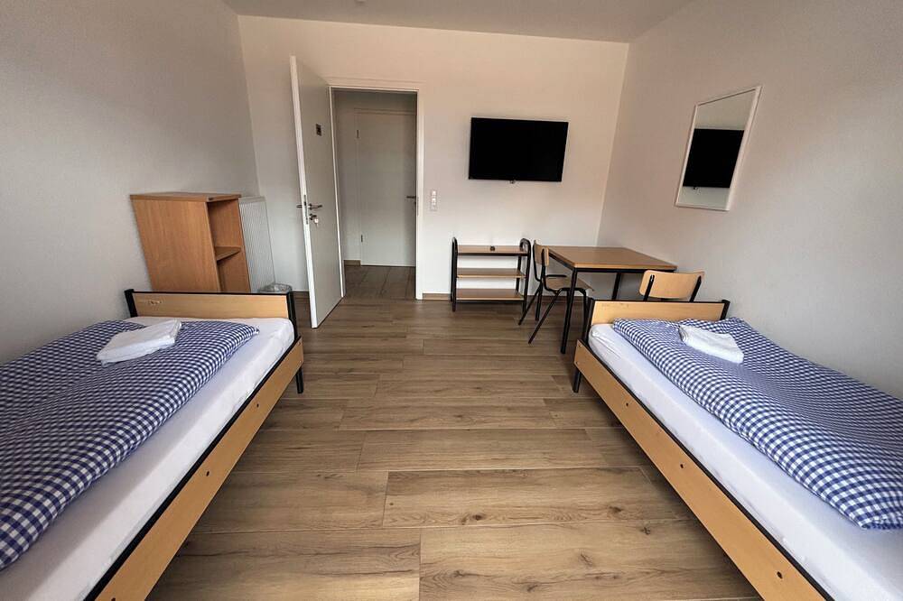 Ganze Wohnung, Moderne Ferienwohnung nähe Cloppenburg zu vermieten 3 Zimmer, Küche, Bad in Cappeln (Oldenburg), Naturpark Wildeshauser Geest