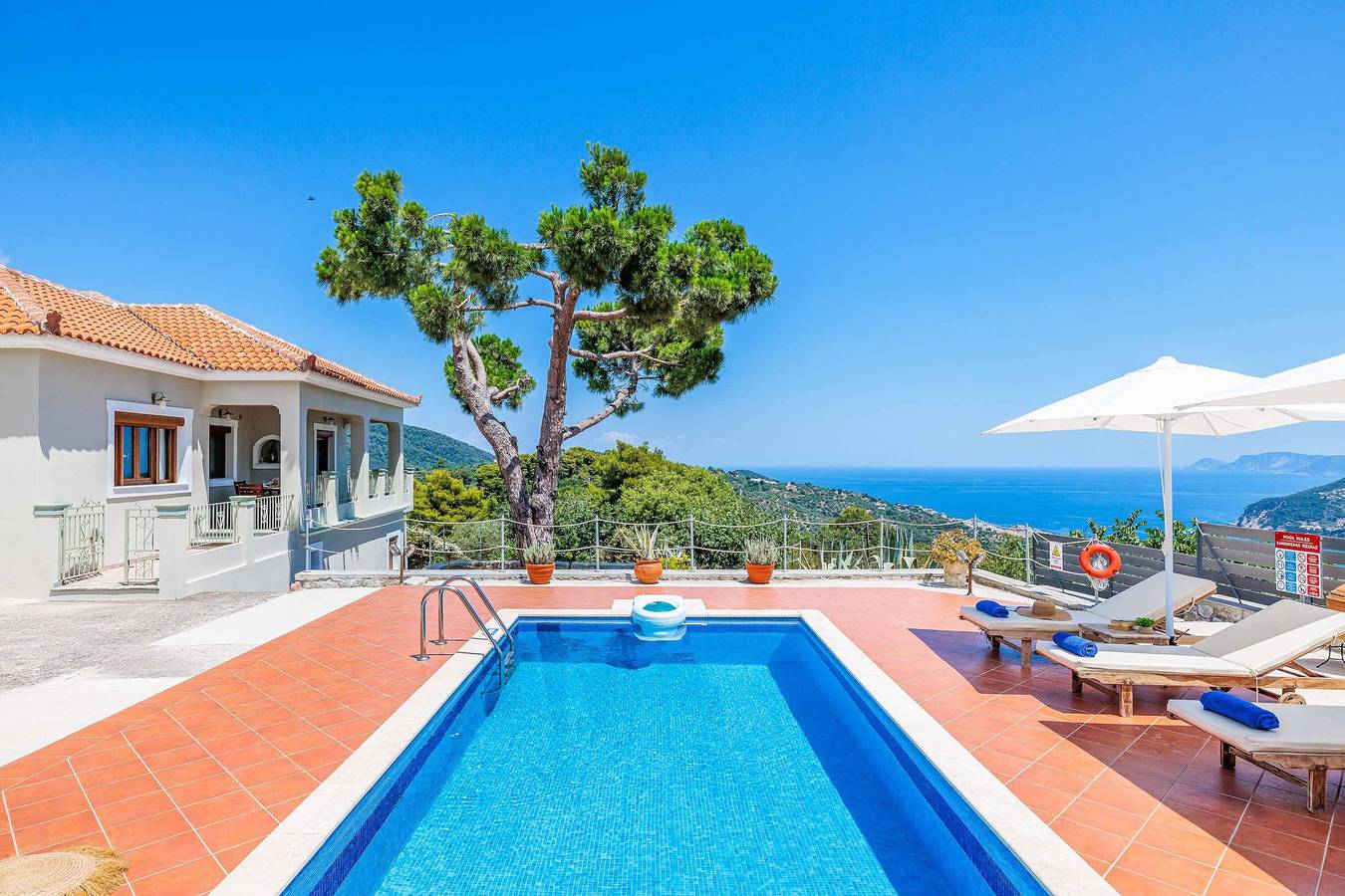 Villa Ouranos Pefkias in Islas Espóradas