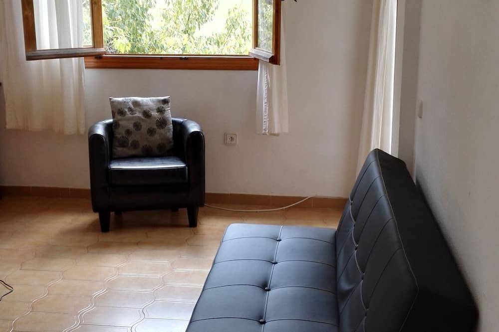 Entire apartment, Lovely corner apartment full of light ,Villamartin Plaza, close to golf & beach in Brisas y Golf, Orihuela