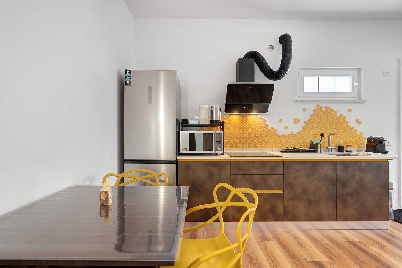Ganze Wohnung, Apartment 'Honey Home' mit Bergblick, Wlan und Parkplatz in St. Jakob (Laifers), Leifers