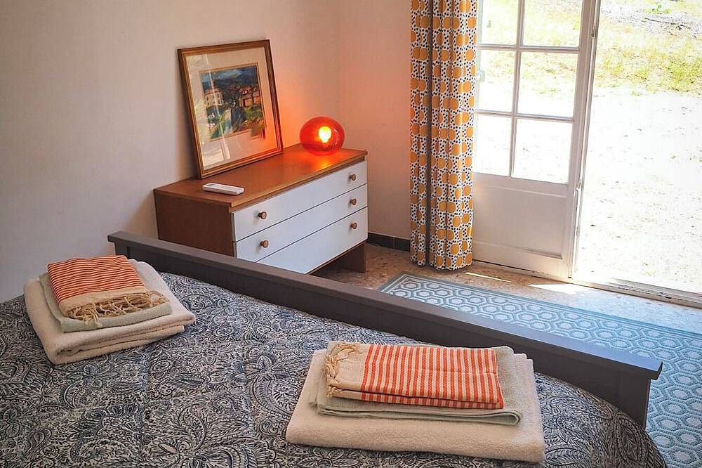 Beautiful villa in the trees with air-con and pool in Les Arcs-sur-Argens, Draguignan en omgeving