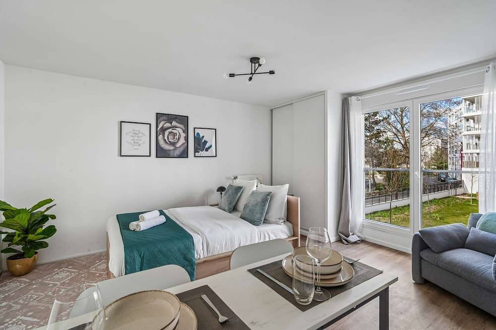 Appartement entier, Chic studio neuf près de Paris in Bondy, Seine-Saint-Denis