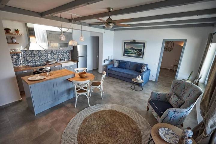 Location de vacances pour 4 personnes, avec vue ainsi que jardin et terrasse dans Kea - 4