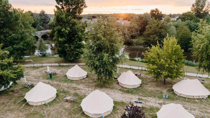 Tente pour 2 personnes, avec terrasse et jardin dans le Loir-et-Cher