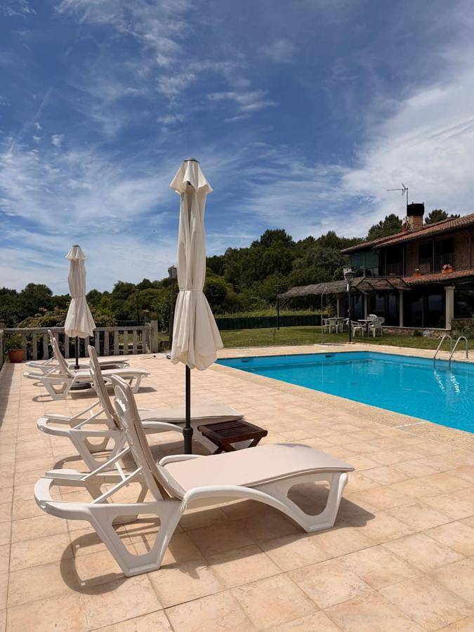 Casa rural para 2 personas, con Terraza además de Jardín y Piscina en Provincia de Orense