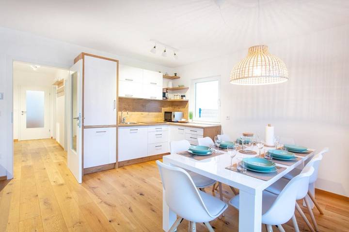 Gîte pour 8 personnes, avec vue et jardin, animaux acceptés dans Bohinjska Bistrica