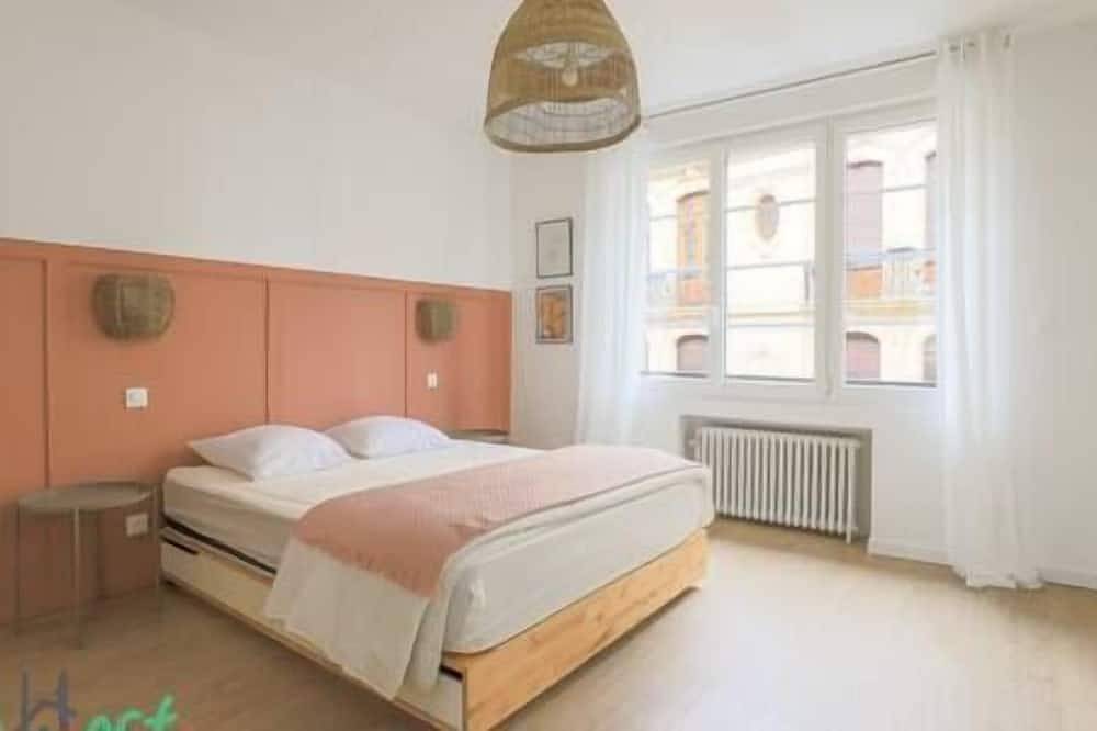 Entire apartment, To complete in Arras, Arras region