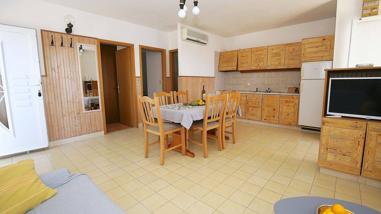 Entire vacation apartment, Ferienwohnung für 5 Personen (40 m²) in Prizba in Blato, Korcula