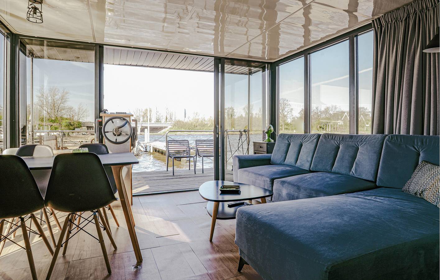 Hausboot für 4 Personen mit Ausblick in Uitgeest, Noord-Holland - Nordseeküste