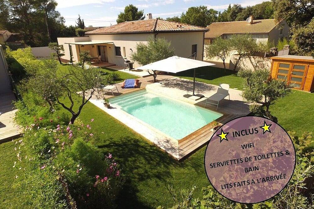 Neues Haus, 3 Schlafzimmer mit beheiztem Pool in Carpentras, Parc naturel régional du Mont-Ventoux