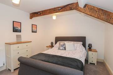 Log Cabin for 4 People in Grange-over-Sands, Cumbria, Photo 2